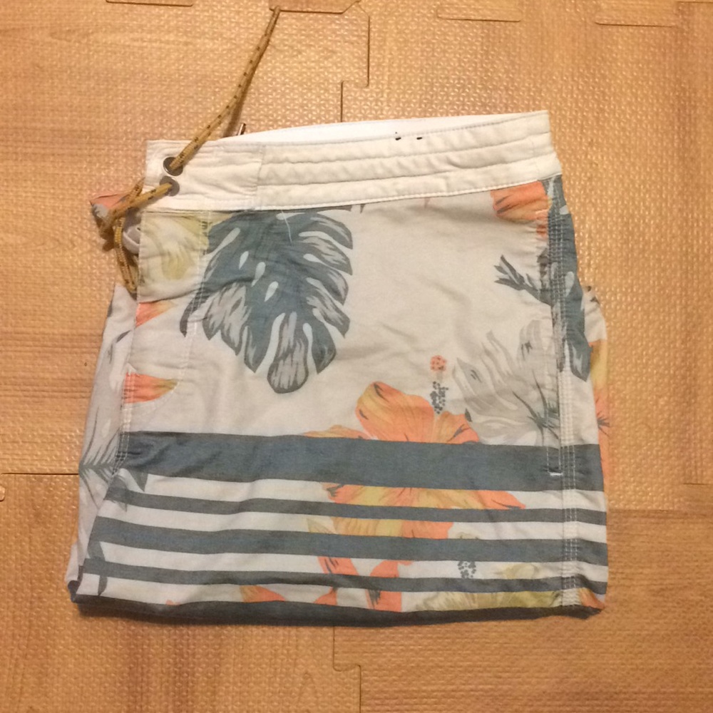 Billabong floral board shorts